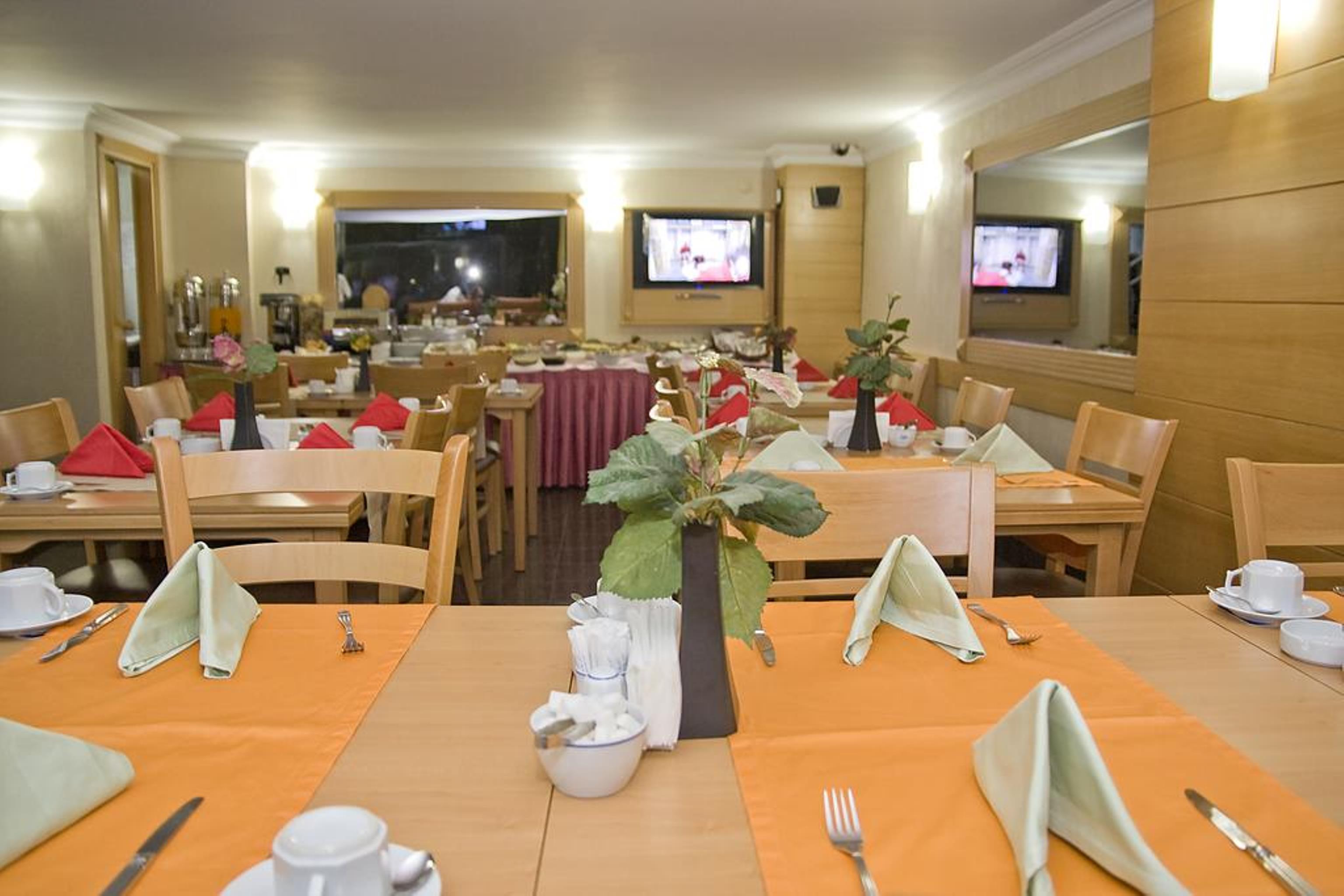 Park Star Hotel Taksim Istambul Extérieur photo