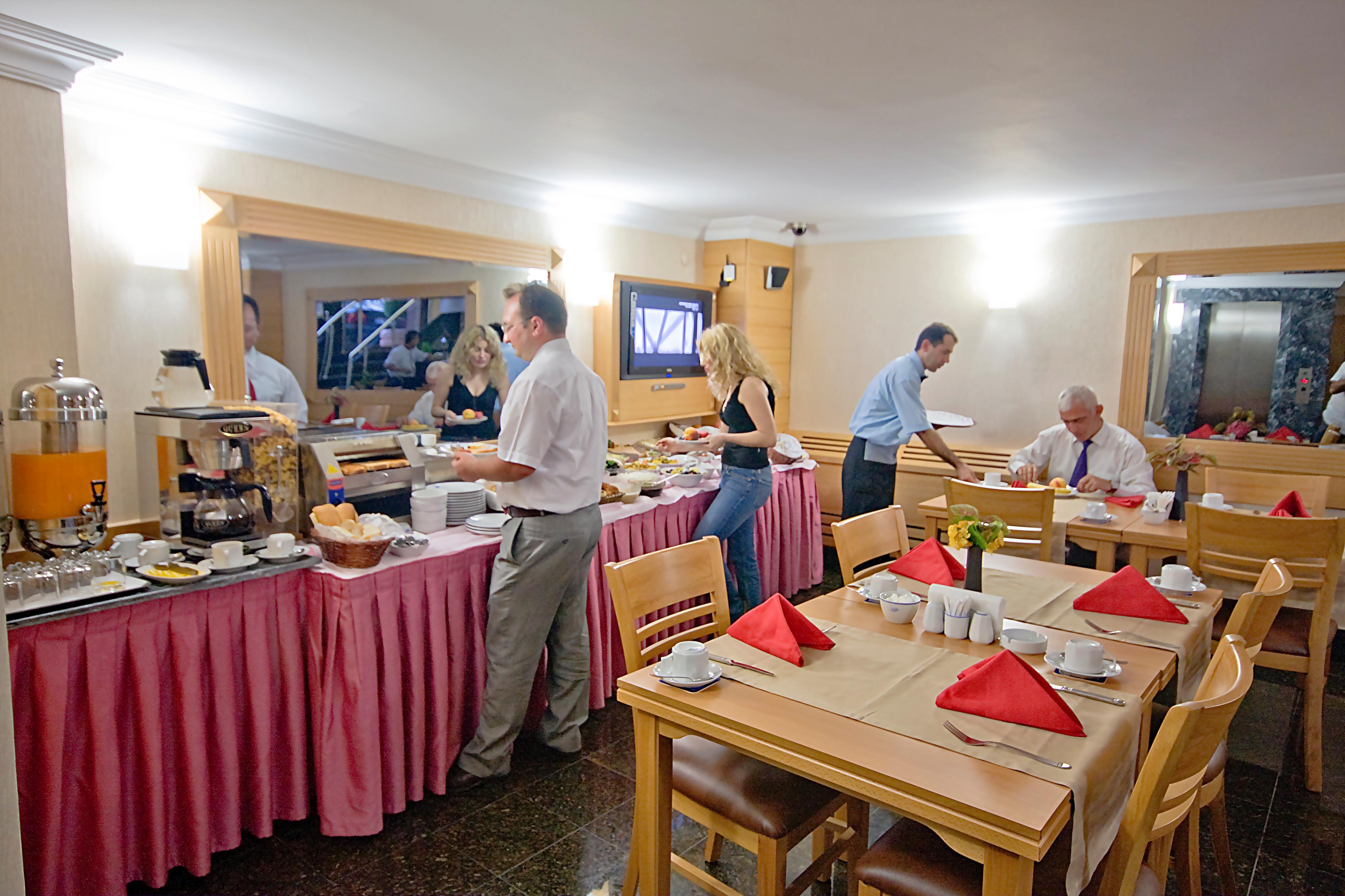 Park Star Hotel Taksim Istambul Extérieur photo